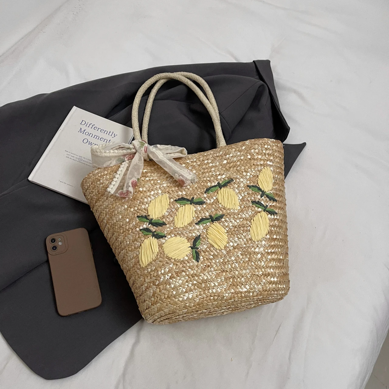 Large Capacity Beach Shoulder  - Crochet Bag Raffia recension och pris